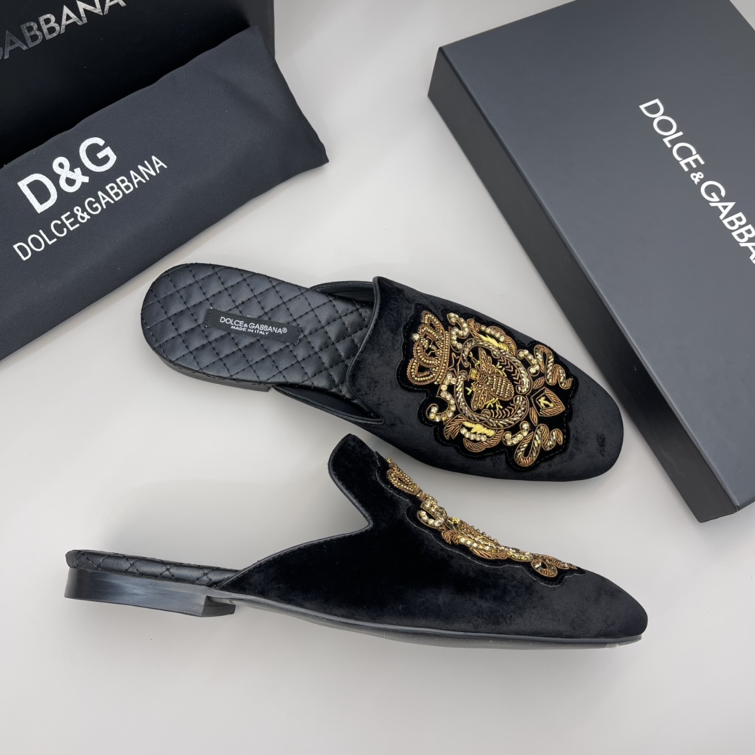 Dolce & Gabbana Velvet Embroidered Bee Crown Mules - Luxurious Comfort 7 i1633625420 7221 5