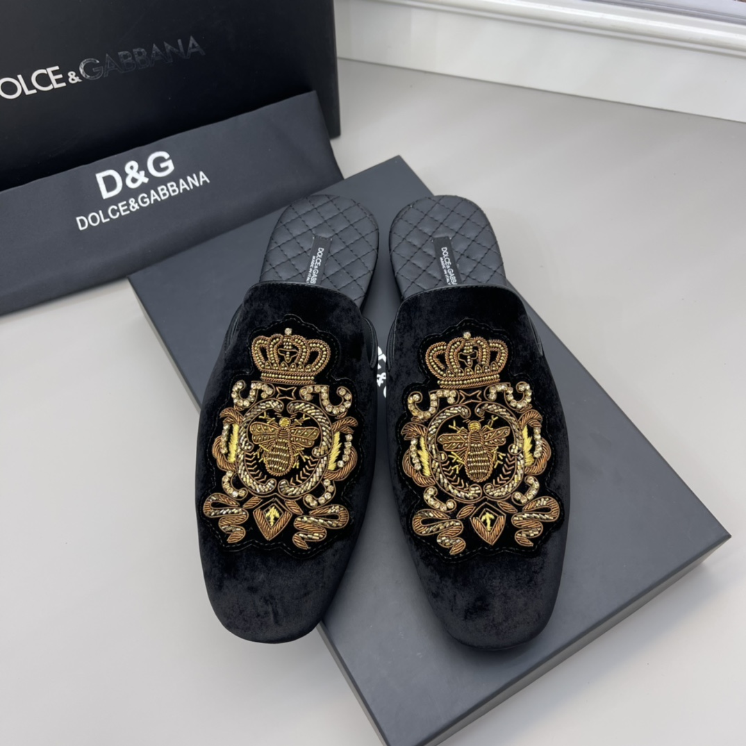 Dolce & Gabbana Velvet Embroidered Bee Crown Mules - Luxurious Comfort 10 i1633625420 760 8