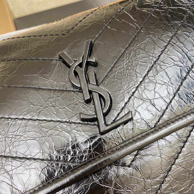 Saint Laurent 油腊黑皮/古银
