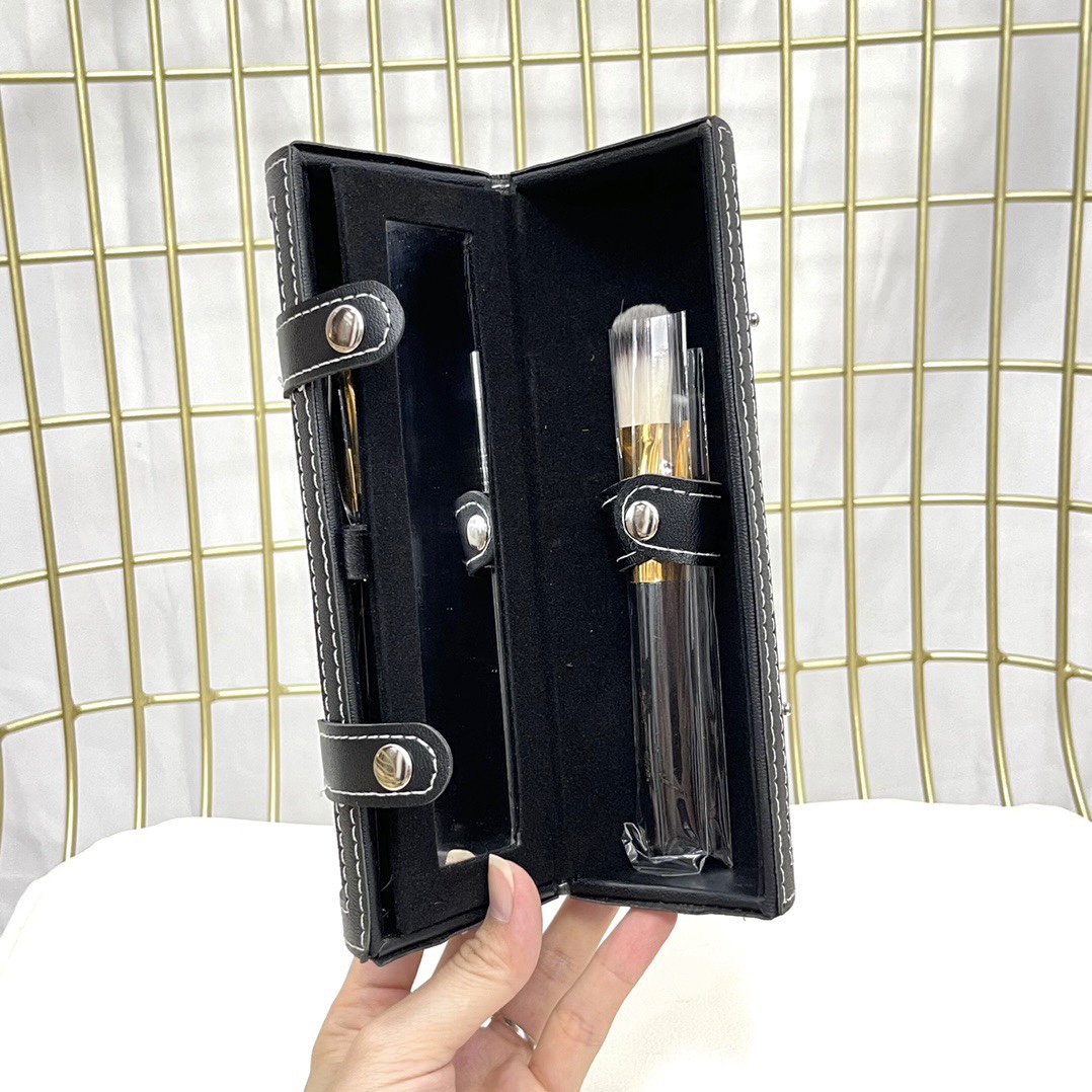 MAC 9-Piece Makeup Brush Set with Leather Case & Mirror - Professional Quality 4 i1633682955 8505 3