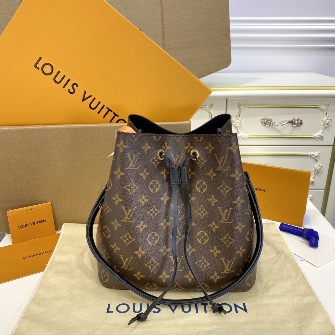 Louis Vuitton LV NeoNoe Bucket Bags Black Gold Monogram Canvas Calfskin Cowhide Spring Collection M44020