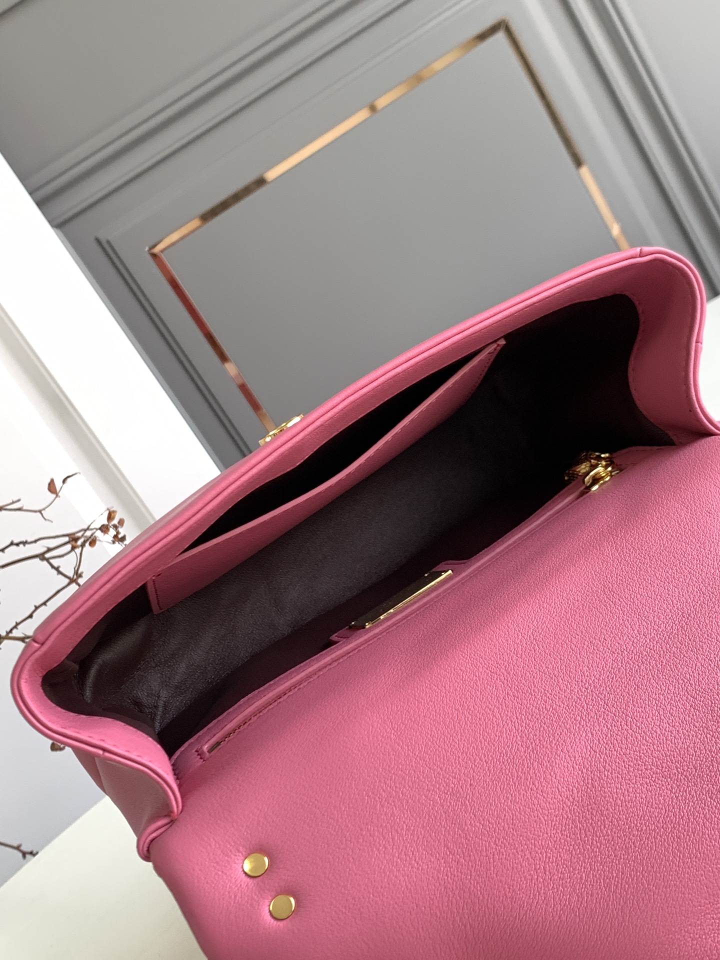 BVLGARI宝格丽“SERPENTI CABOCHON”系列小牛皮肩背包291088