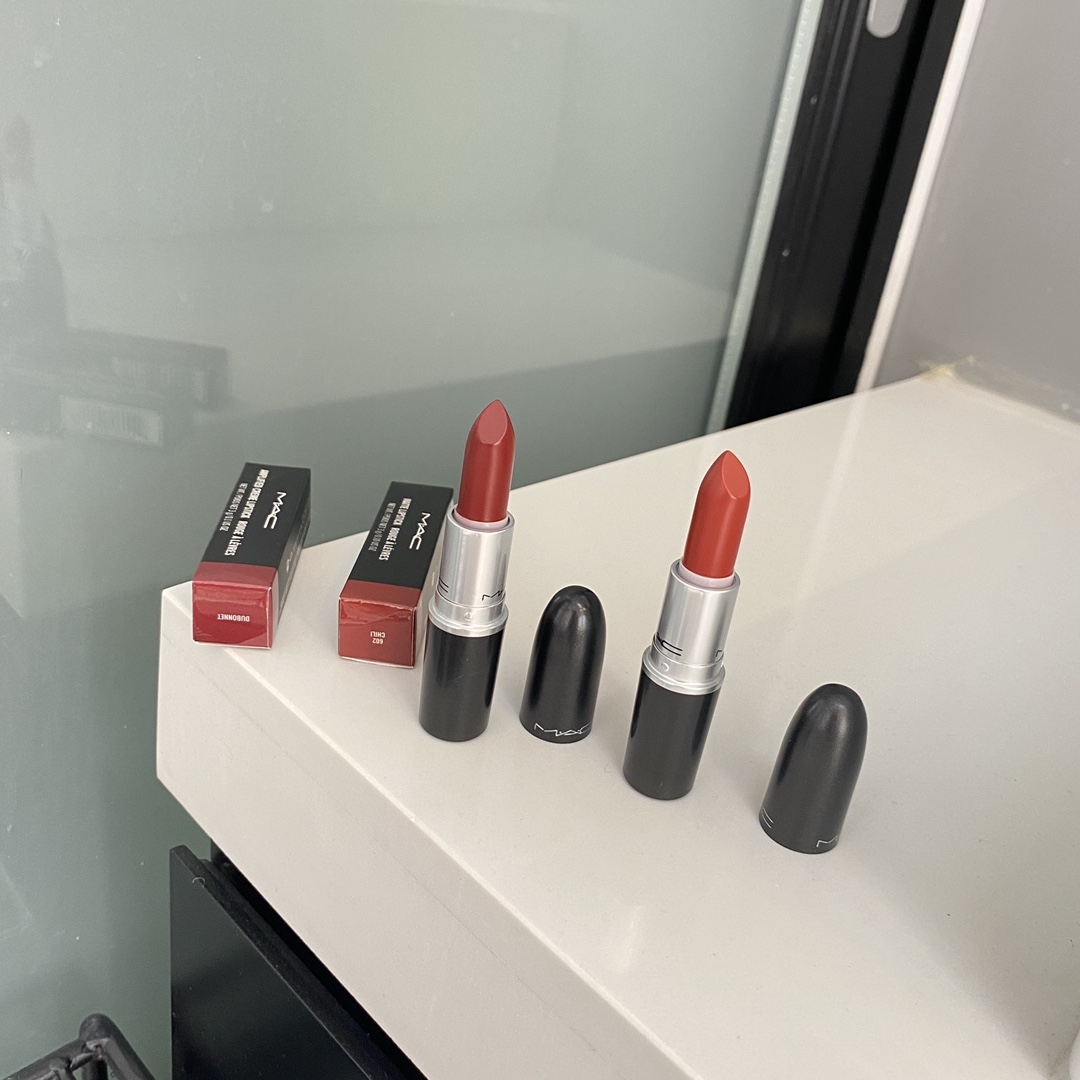 Louis Vuitton Haute Couture Couture Beauty Luxury Makeup Lipstick 2