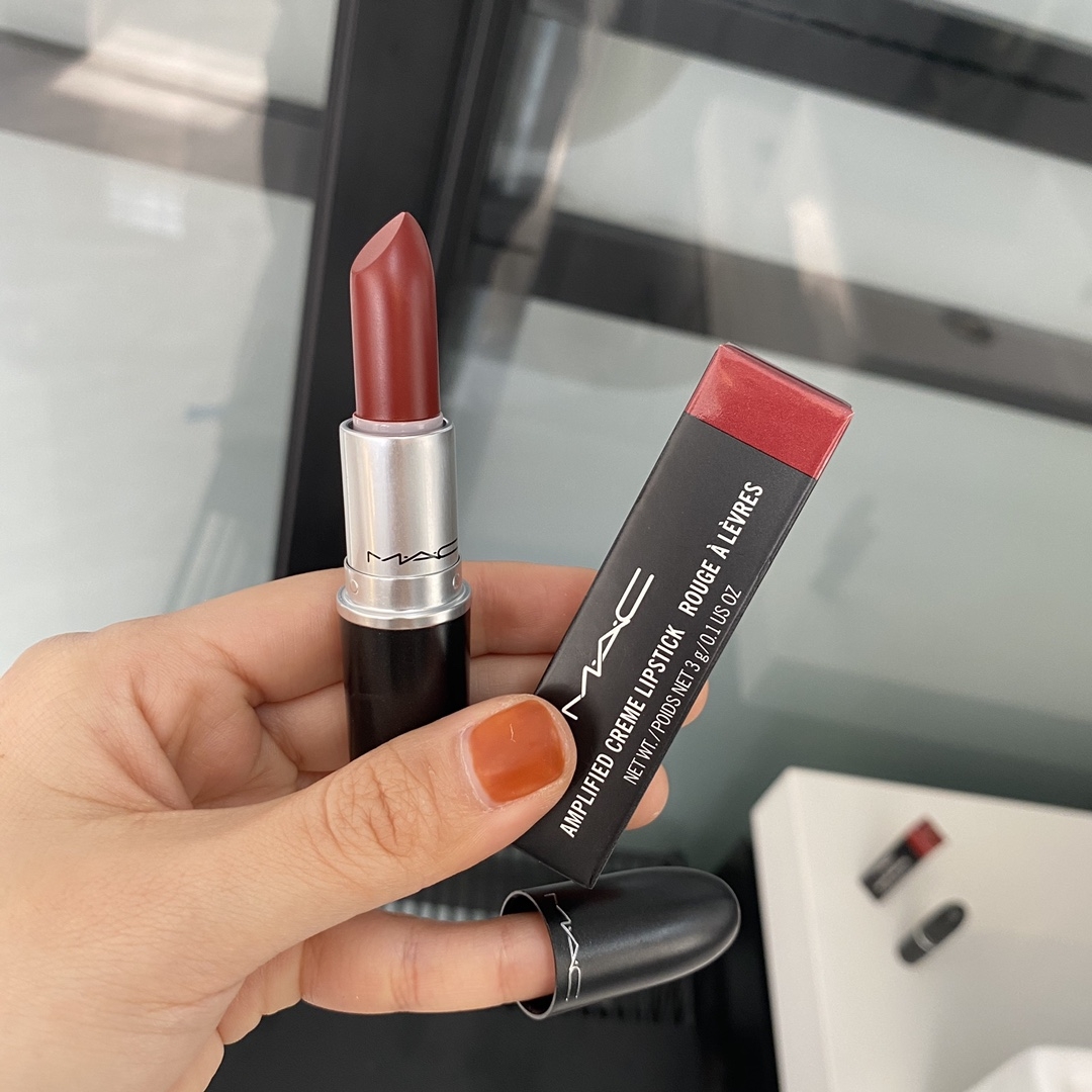 Louis Vuitton Haute Couture Couture Beauty Luxury Makeup Lipstick 3