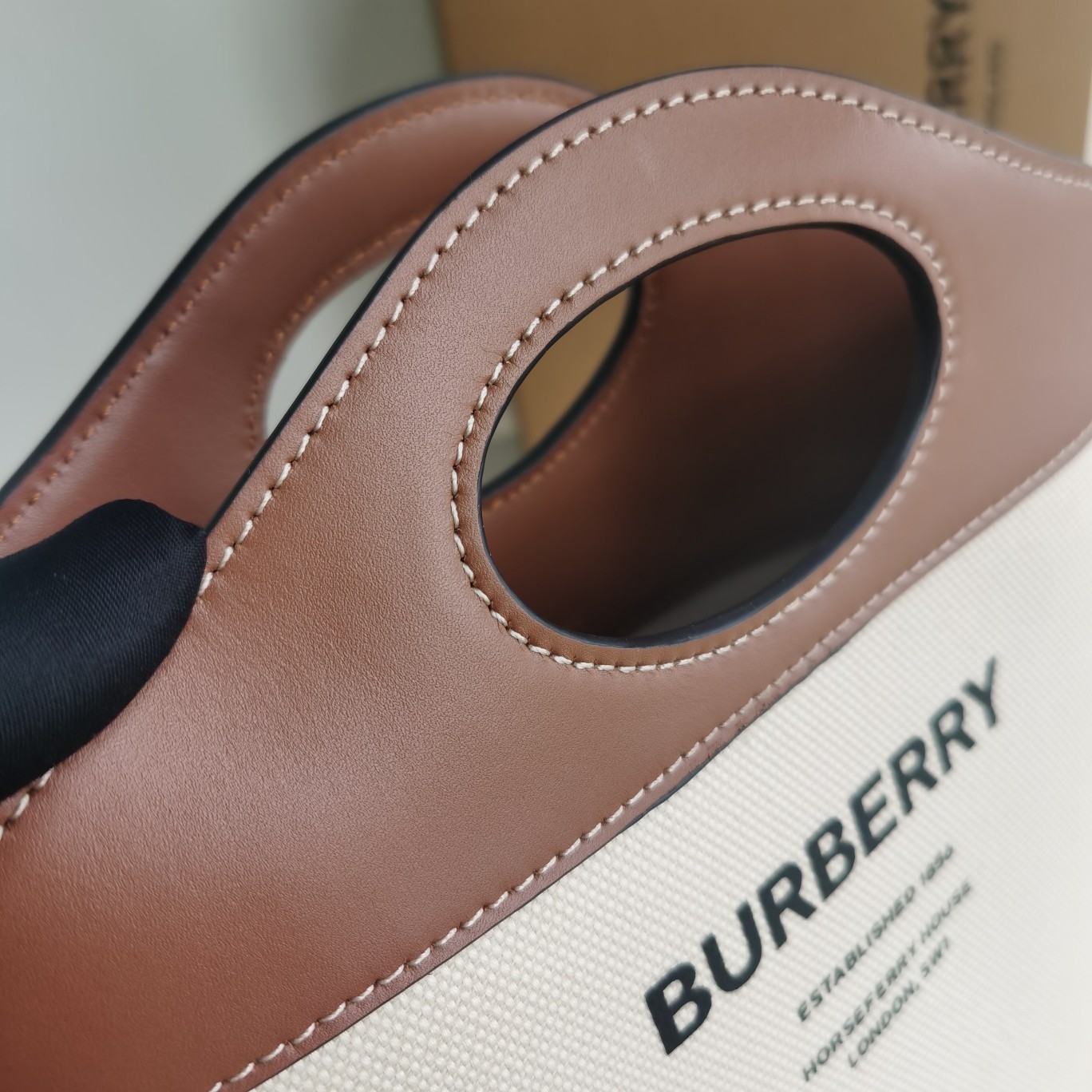 博柏利 Burberry 高定典藏高级成衣风衣外套及大衣服装 #52DC322D 5