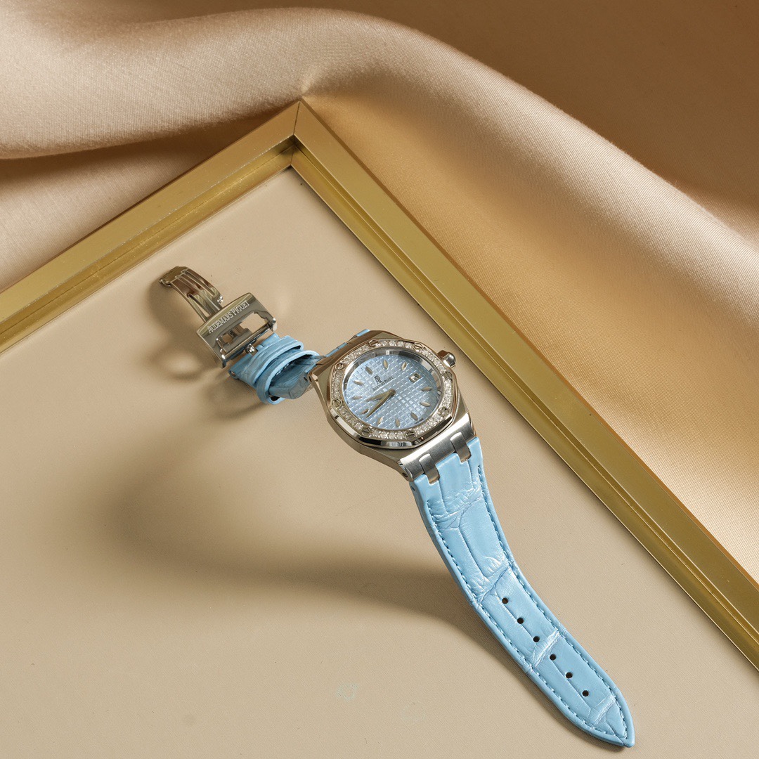 Luxury Royal Oak Stone Wristwatch: Elegant Design with Diamond Accents. - 图片 6