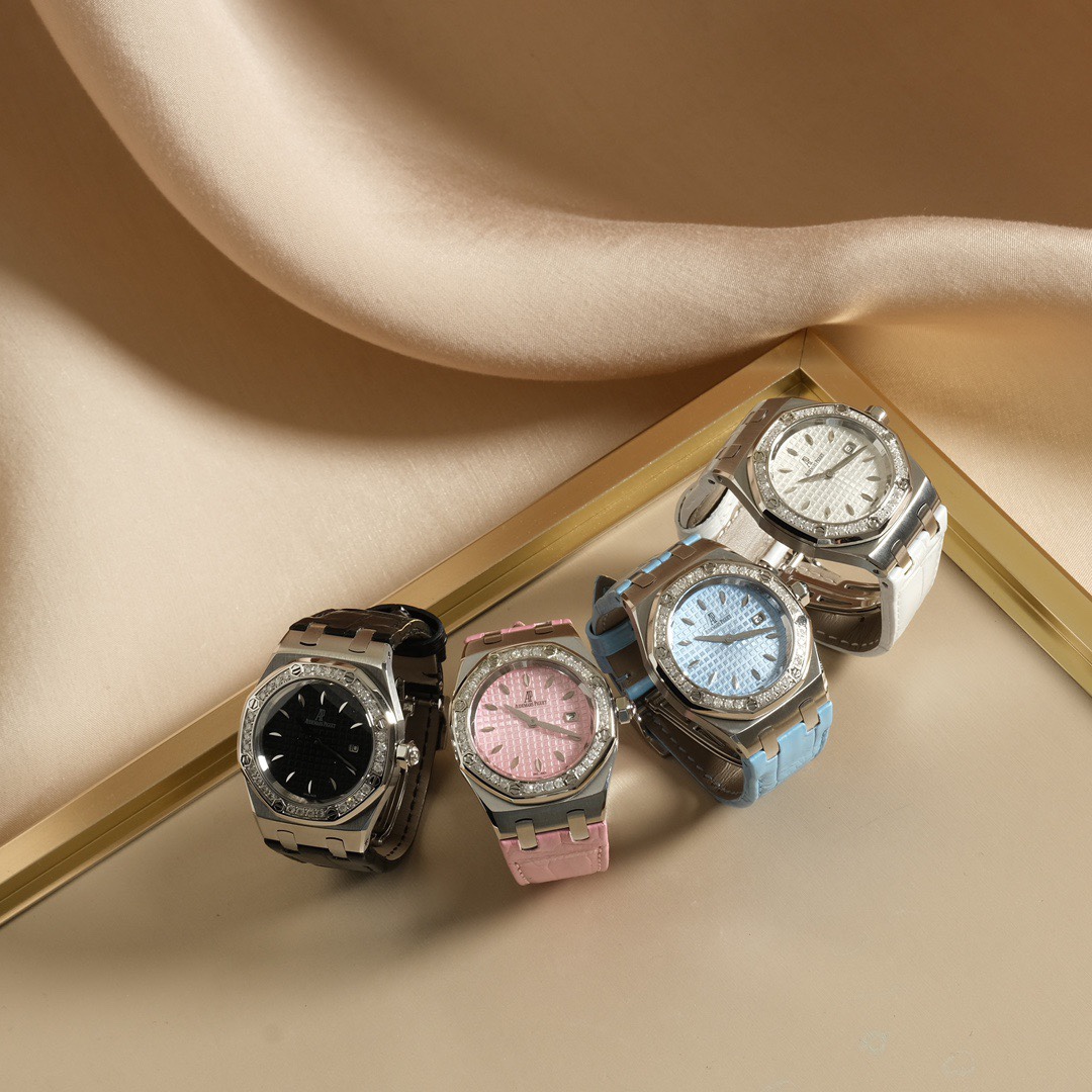 Luxury Royal Oak Stone Wristwatch: Elegant Design with Diamond Accents. - 图片 2