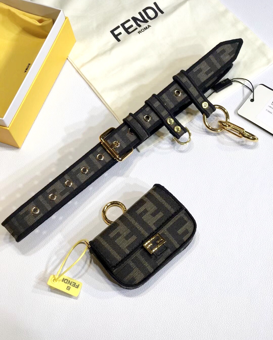 Fendi 五金做工精细 线条流畅 表面光滑 𝐙𝐏电镀工艺 香港通关【𝐇𝐀𝐀𝐒】 进口皮料