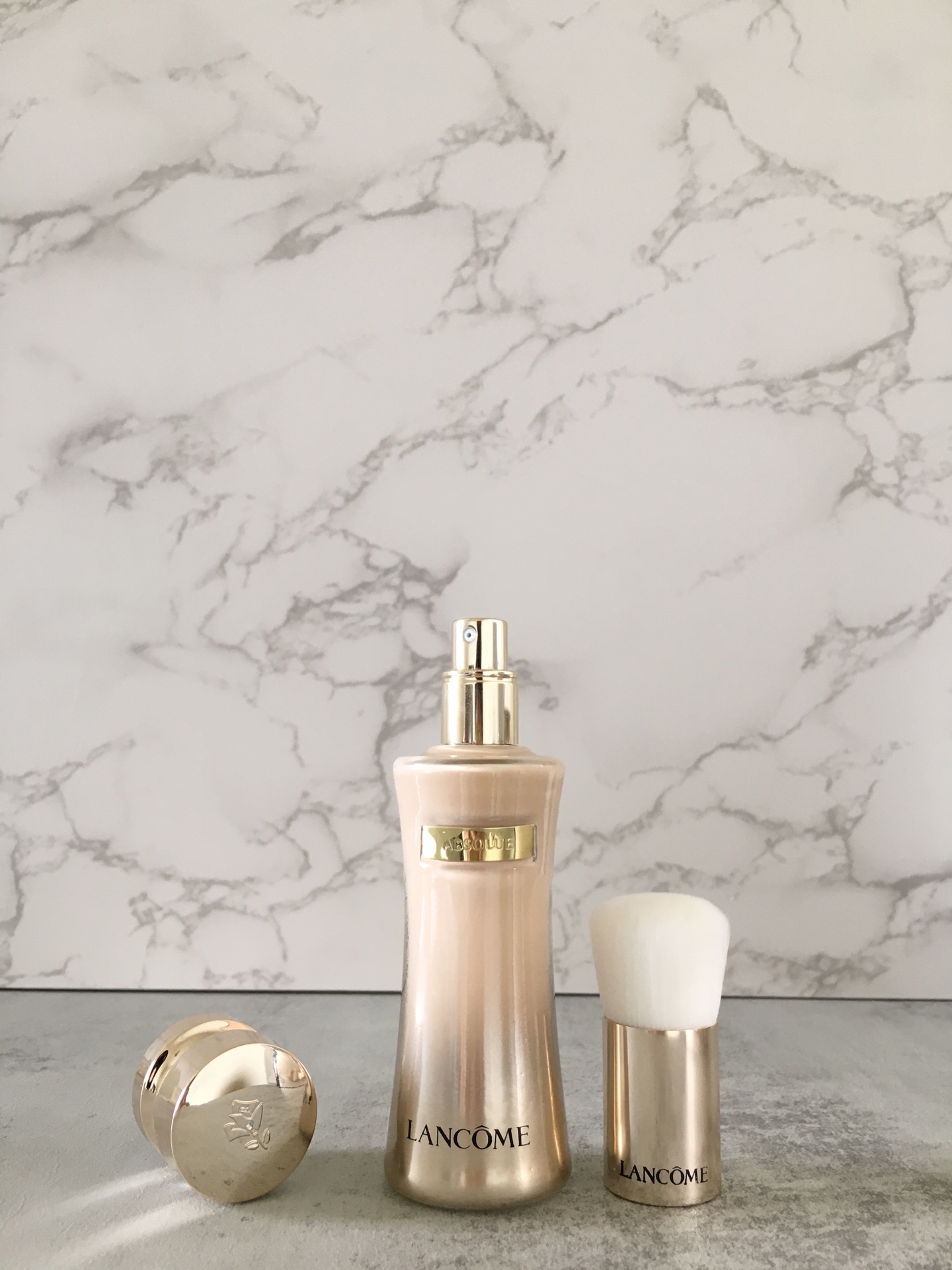 Lancome Absolue Sublime Rejuvenating Essence Foundation - Radiant Finish 5 i1633841346 3152 4