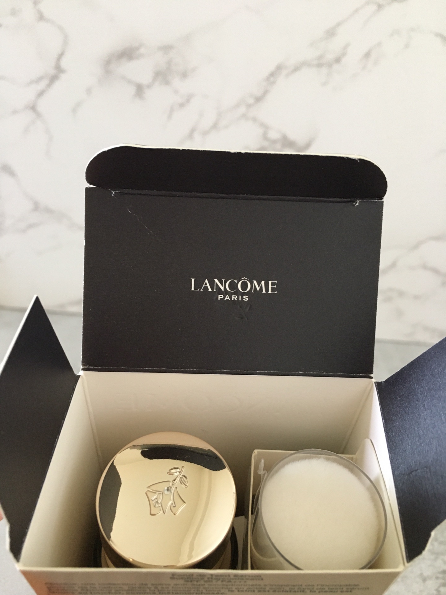 Lancome Absolue Sublime Rejuvenating Essence Foundation - Radiant Finish 7 i1633841346 7844 5