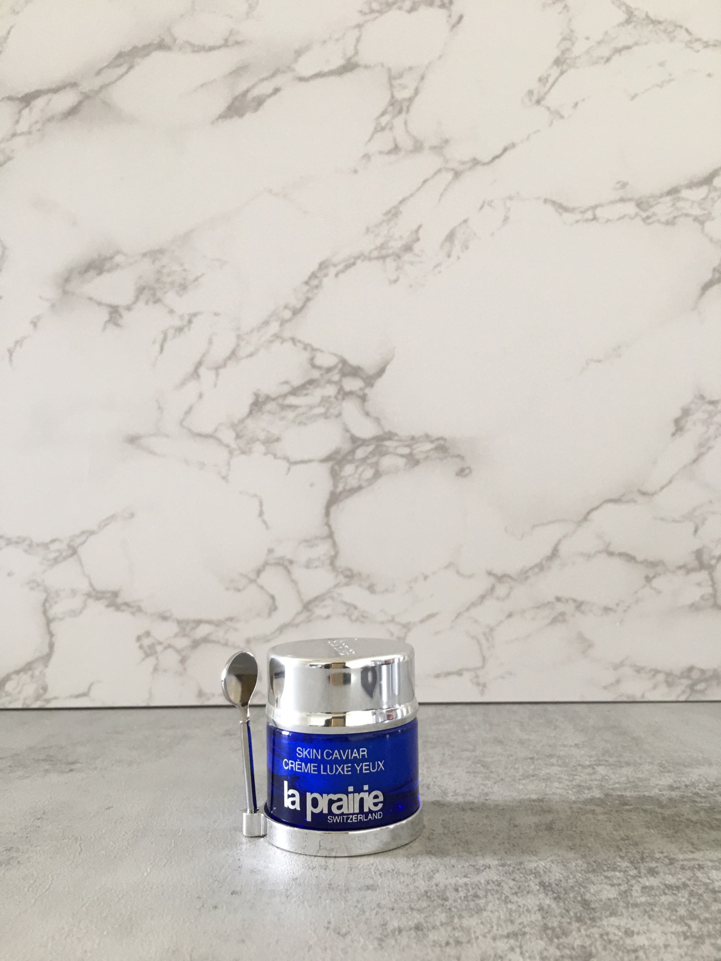 La Prairie Skin Caviar Luxe Eye Cream - Reduce Wrinkles & Dark Circles 5 i1633841585 9737 3