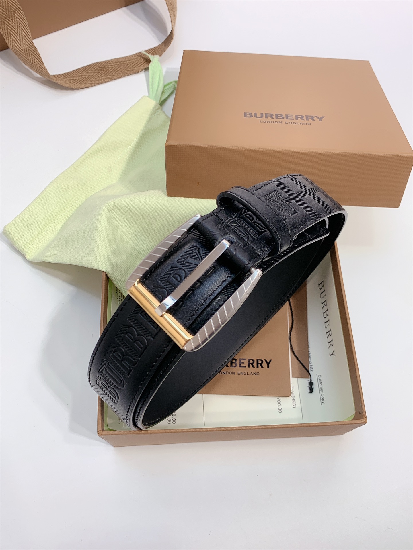 BUBRERRY巴宝莉专用格仔纹小牛