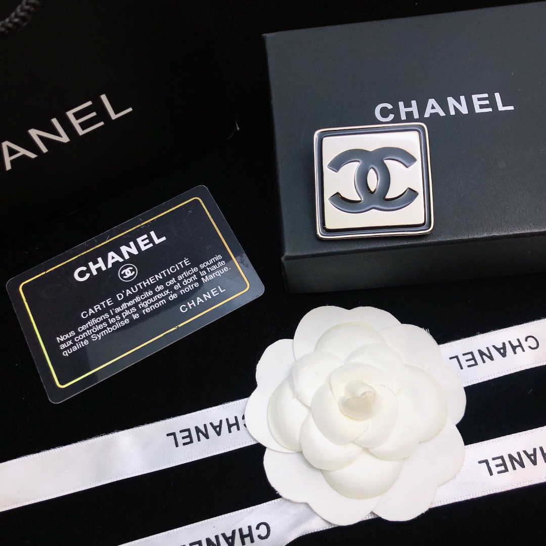 Chanel Haute Couture Haute Couture Ready-to-Wear Clothing Dress Jacket 5