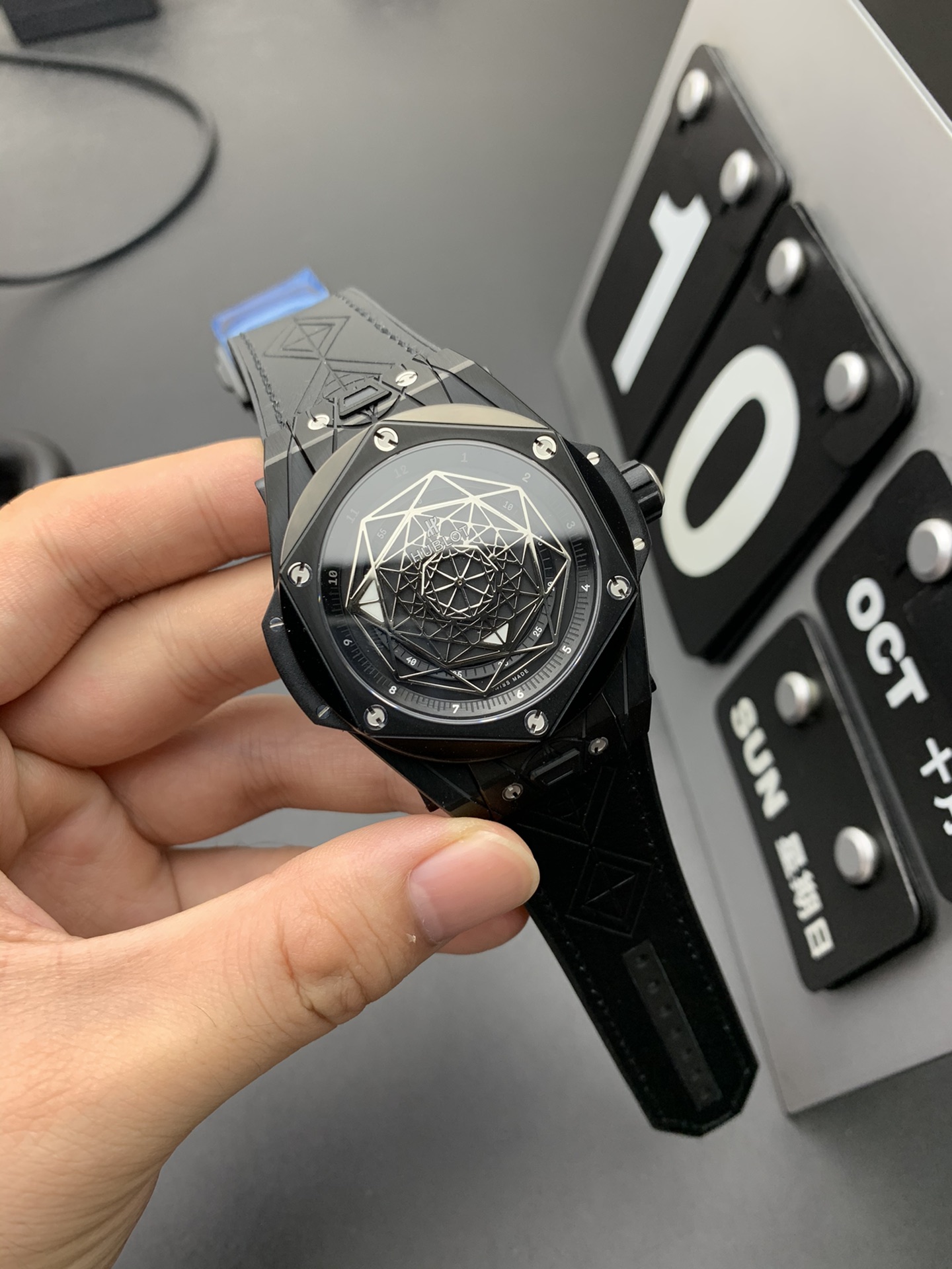 Hublot HB 钛黑刺青