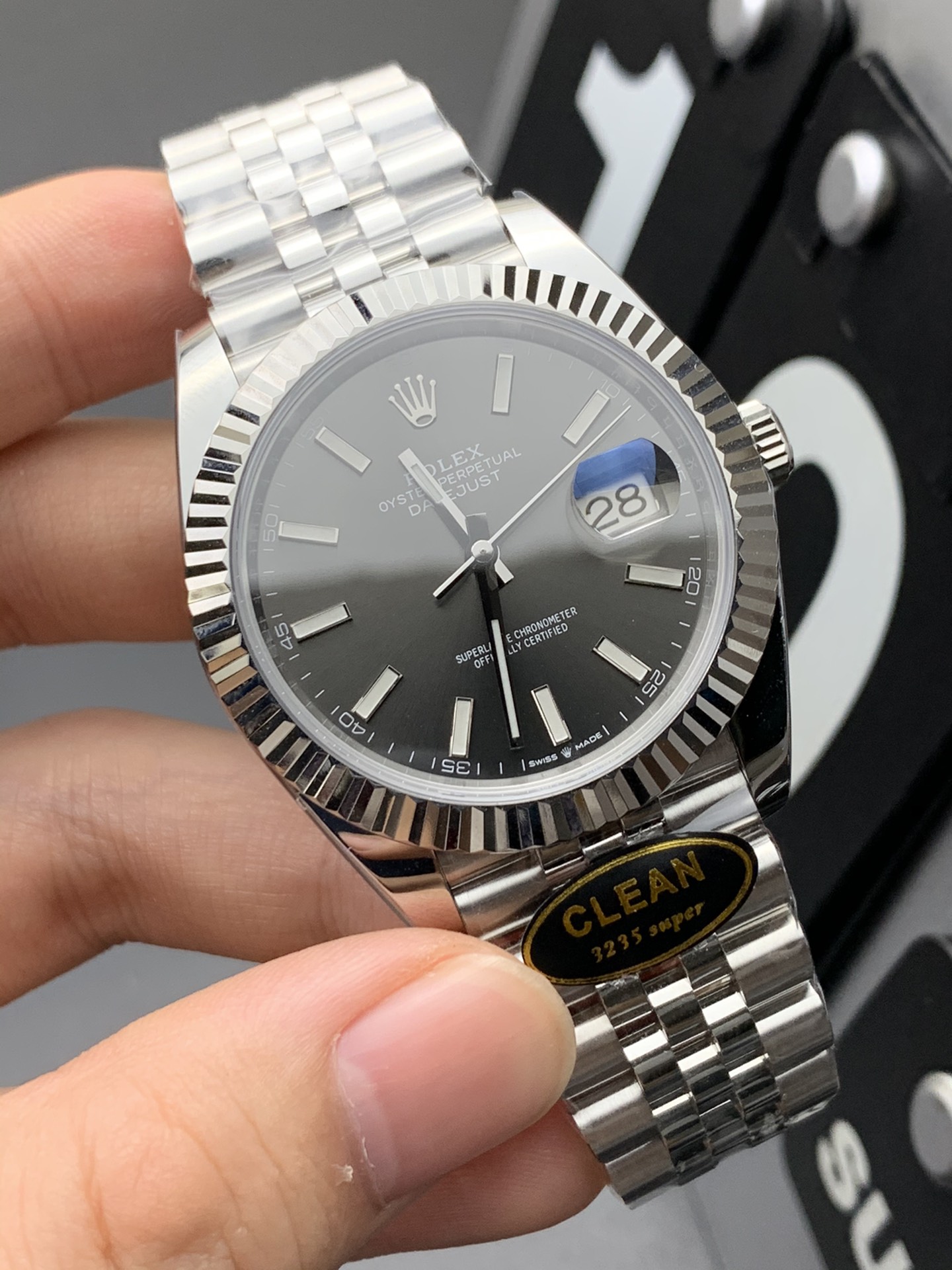 Rolex C 新品灰日志