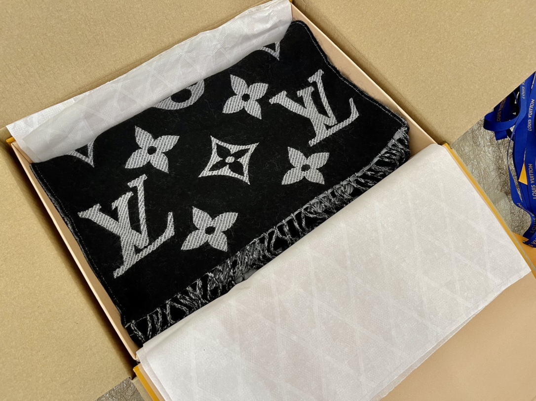 LV路易威登SIMPLY LV 羊毛长巾m76964 m76966