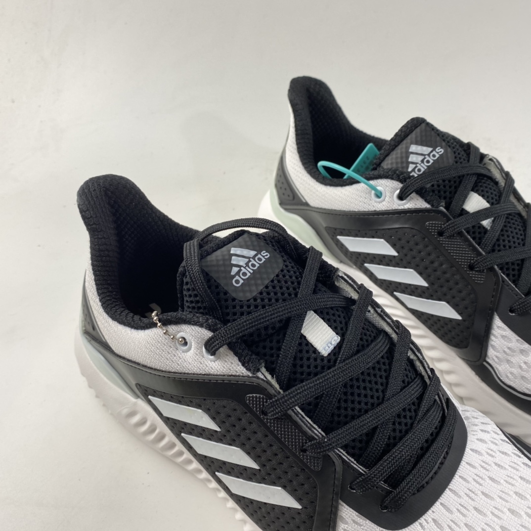 P180  Ad ClimaWarm Bounce Irid M 阿迪达斯中性跑鞋 EG9526
