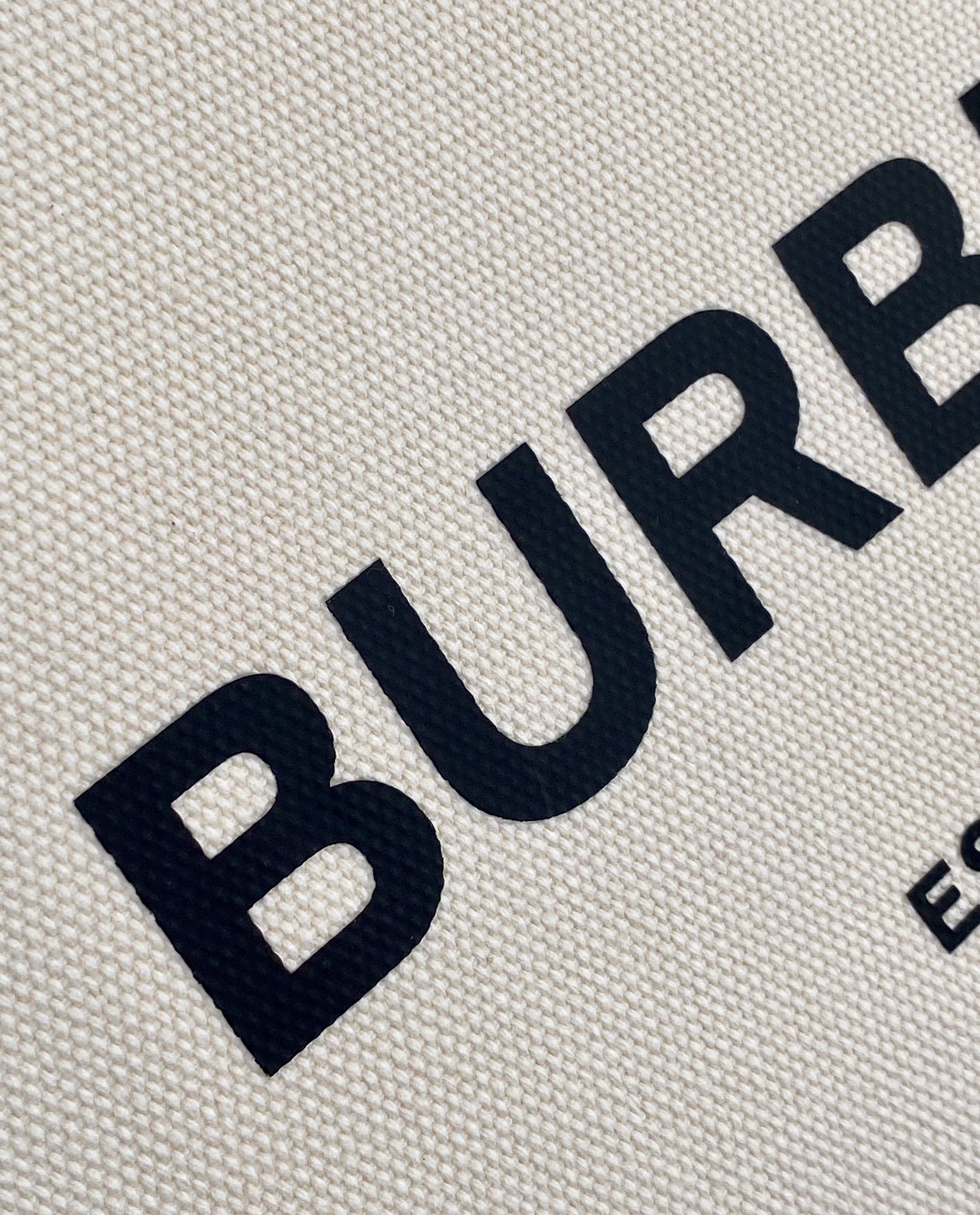 Burberry bag The original canvas density multi-strand thread is water-repellent, directly helping you save less than 10,000 yuan, just look at the details — photo 6