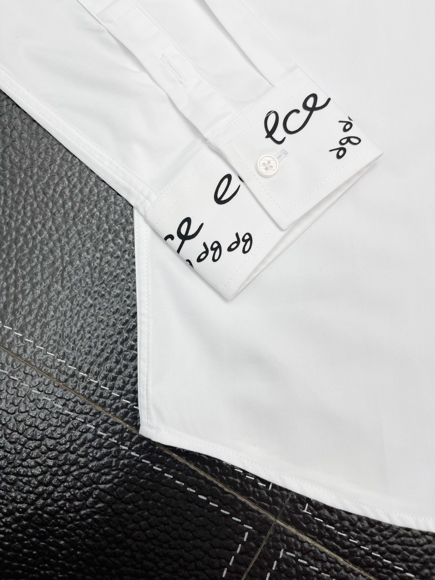 路易威登 Louis Vuitton 高定典藏名品高定成衣时装外套连衣裙衬衫T恤 #E6349D26 6