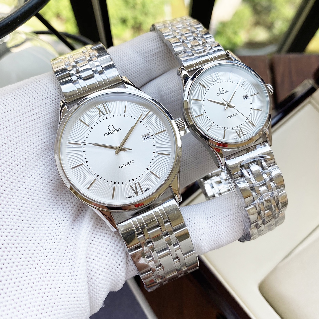 J5   全新风格 经典热卖 欧米茄  Omega  情侣对表 进口石英机芯 矿物强化玻璃 316L精钢表壳 精钢表带 时尚设计 优雅大方 尺寸：男款直径40mm 厚度9mm 女款直径30mm 厚度9mm