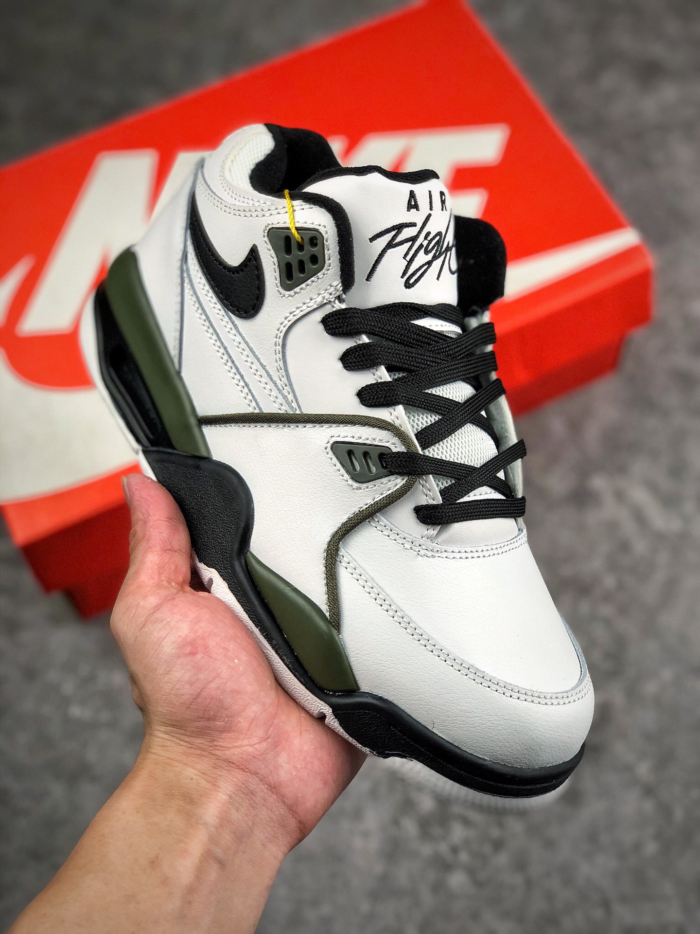 本地自取 支持放店
Nike Air Flight 89 