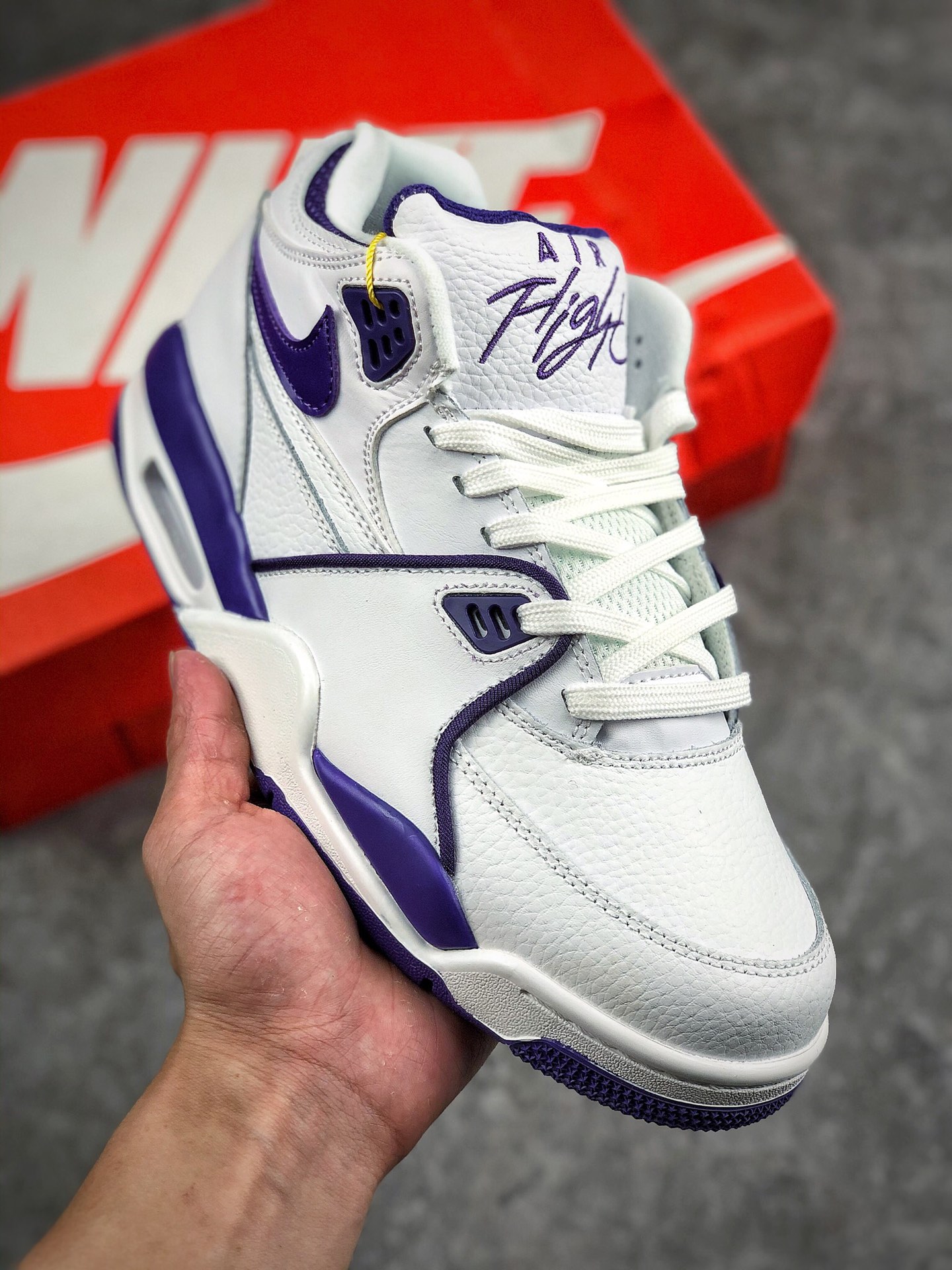 本地自取 支持放店
Nike Air Flight 89 