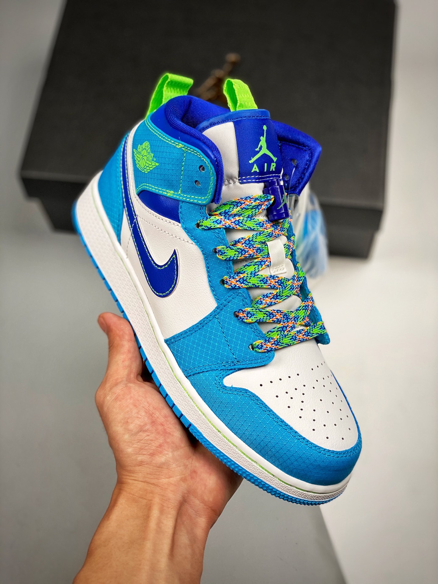 Versión de verificación Air Jordan 1 Mid Azul Verde La mejor versión de media caña del mercado, calidad de techo! La ún…