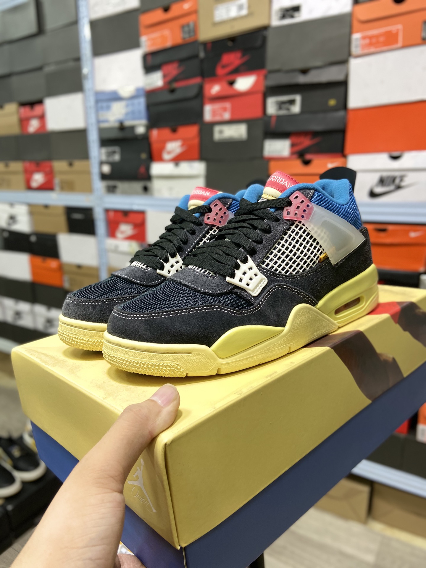 480高版本调价 乔丹Air Jordan 4 Retro OG ’’Off Noir’’ 联名骑士黑蓝 DC9533-001-莆田鞋,莆田鞋货源,高仿鞋,高仿鞋货源,安福档口,莆田高仿鞋,莆田鞋批发,高仿鞋批发,莆田高仿运动鞋,高仿运动鞋,莆田运动鞋 480高版本调价 乔丹Air Jordan 4 Retro OG ’’Off Noir’’ 联名骑士黑蓝 DC9533-001