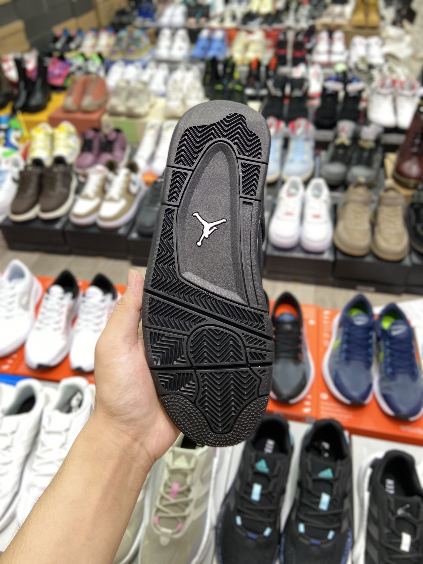 480高版本调价 乔丹Air Jordan 4 Retro “Black Cat” 黑武士 CU1110-010-莆田鞋,莆田鞋货源,高仿鞋,高仿鞋货源,安福档口,莆田高仿鞋,莆田鞋批发,高仿鞋批发,莆田高仿运动鞋,高仿运动鞋,莆田运动鞋 480高版本调价 乔丹Air Jordan 4 Retro “Black Cat” 黑武士 CU1110-010