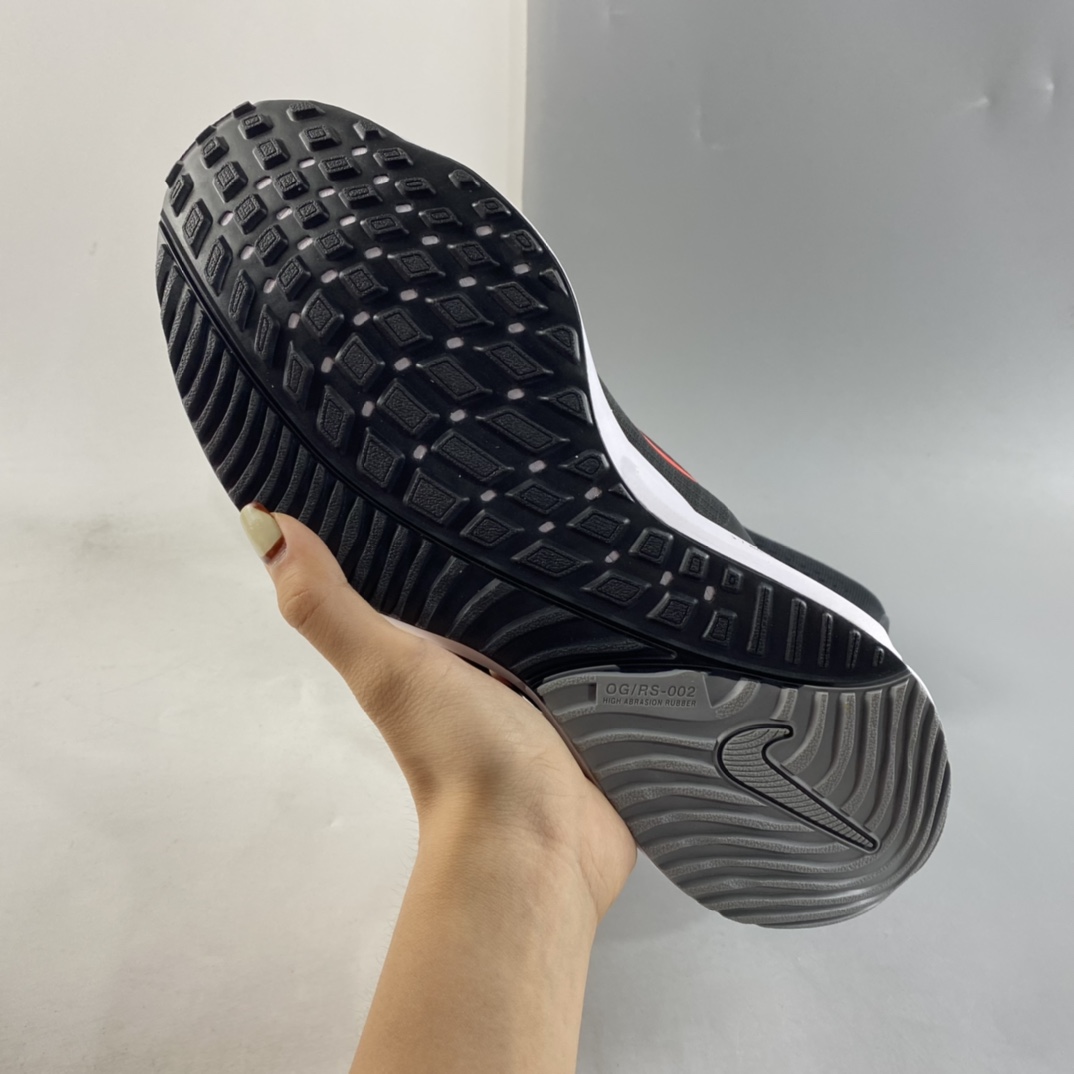 P190  NIKE Air Zoom Vomero 15 登月15代缓震透气跑步鞋 CU1855-004