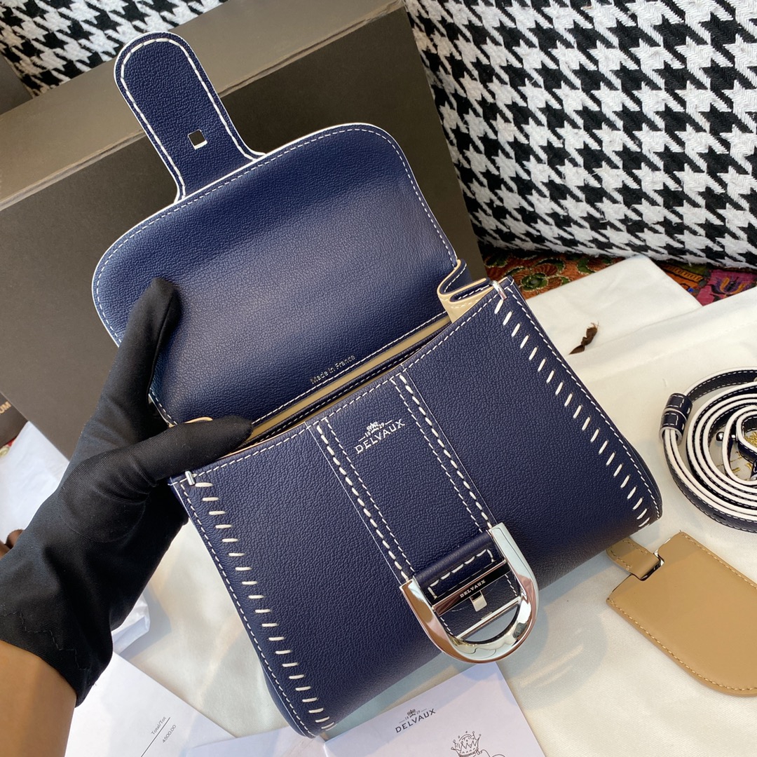 [Delvaux Women