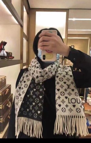 Louis Vuitton Scarf Shawl Cashmere Winter Collection