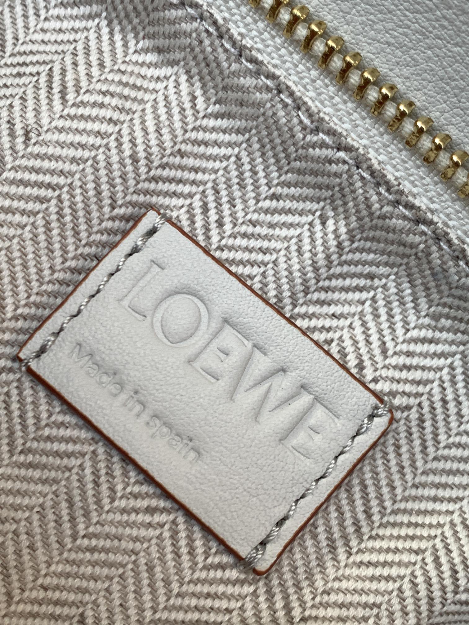 L⊚℮w℮🌟 🔥爆款Puzzle small(小号24CM）出货🎉小号几何包 以小牛皮镶嵌工制成[玫瑰]