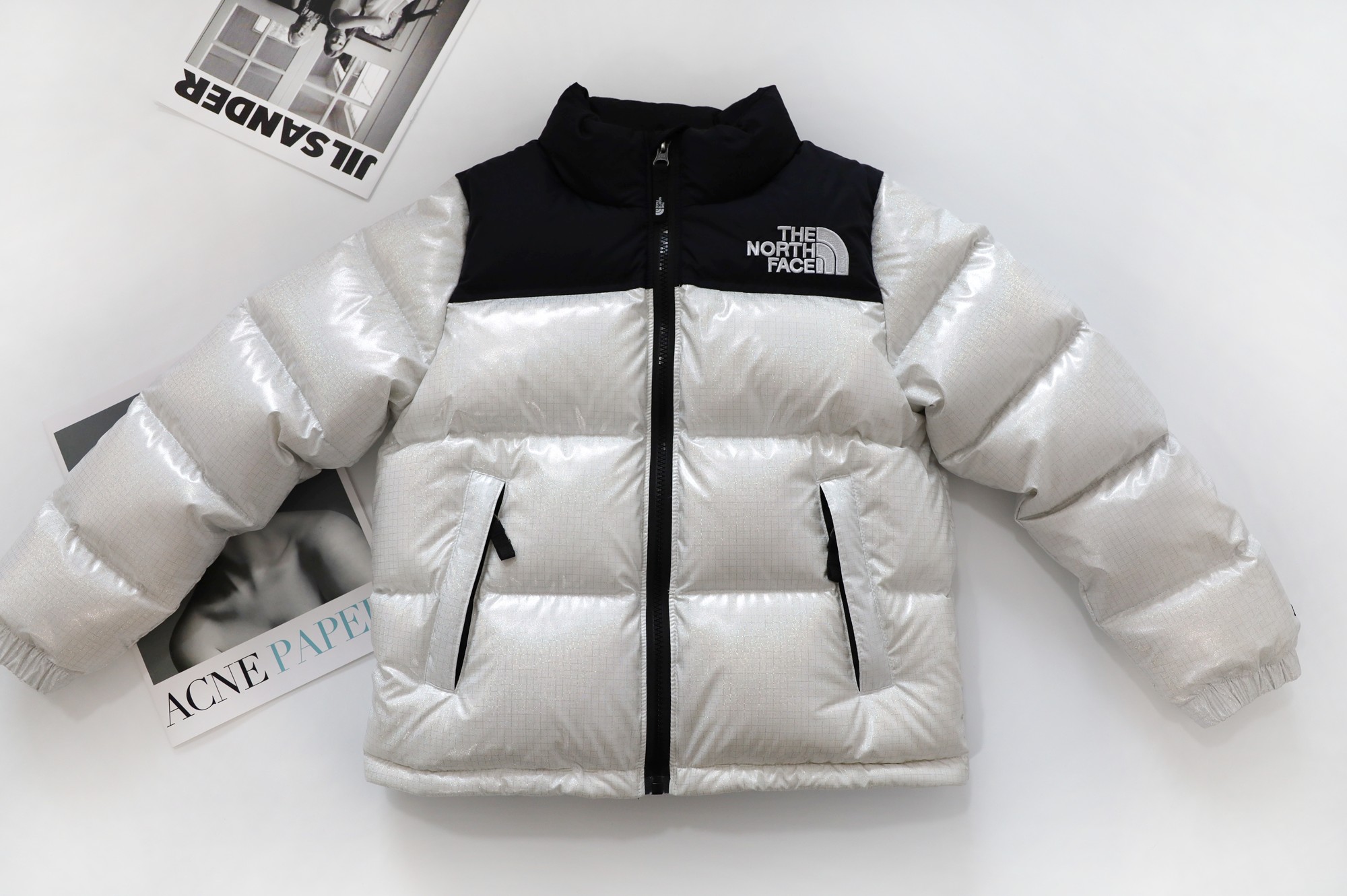 The North Face Manteaux & Blousons Veste En Duvet Vêtements Pour Enfants Blanc Broderie de fleurs Les enfants Fille Unisexe Duvet canard blanc