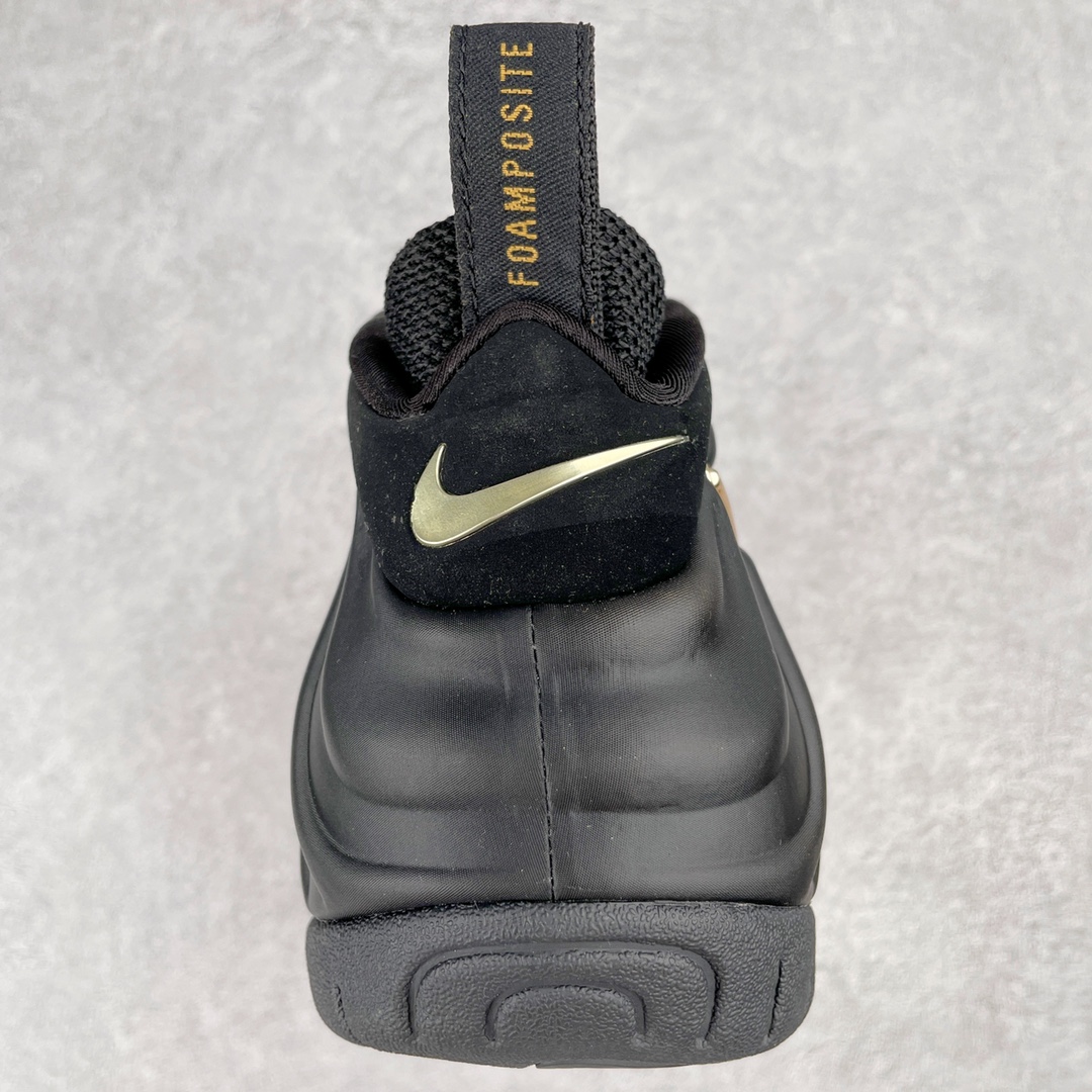 图片[8]-💰490 NK Air Foamposite One 黑金泡 莞产原底面 公司渠道同模具 鞋型发泡360度无死角 双层Zoom气垫植入 中底完美注胶 搭载原厂碳纤维材质 诞生于1997年的NK Air Foamposite系列可以说是整个球鞋历史上最为经典的系列之一 也就是我们常说的“喷”和“泡” 其中“喷”由Foamposite One代言人Penny的英文音译而来 而“泡”则来源于另一款鞋型 Foamposite Pro中\”pro\”的音译 在诞生初期 由于高昂的造价以及超前的外形 Foamposite系列的反对者不在少数 甚至有人认为这款鞋会毁掉整个球鞋行业 但事实证明这双灵感来自于甲虫 自带“黑科技”鞋面以及双层Zoom+大块碳板的太空球鞋不仅受到了大众的接受与追捧 并且成功的影响了篮球鞋的发展 SIZE：38.5 39 40 40.5 41 42 42.5 43 44 44.5 45 46 编码：by5936060-运动鞋