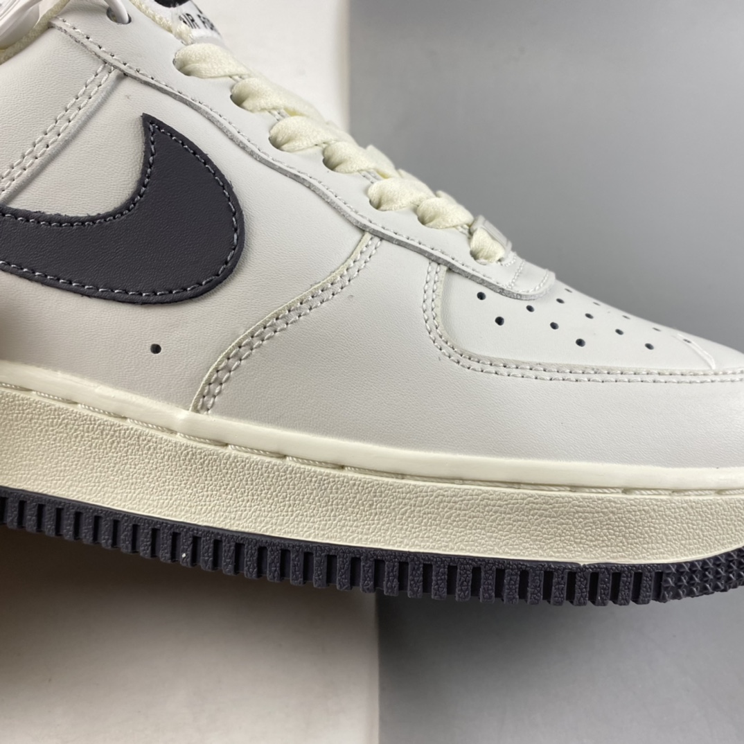 P220  NIKE Air Force 1’07 Low“奶咖灰”空军一号低帮休闲板鞋 DA0099-109