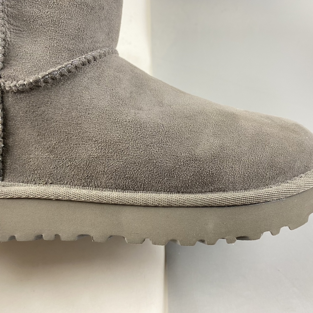 P240  UGG 官方经典款秋冬羊皮毛一体雪地靴 1016223