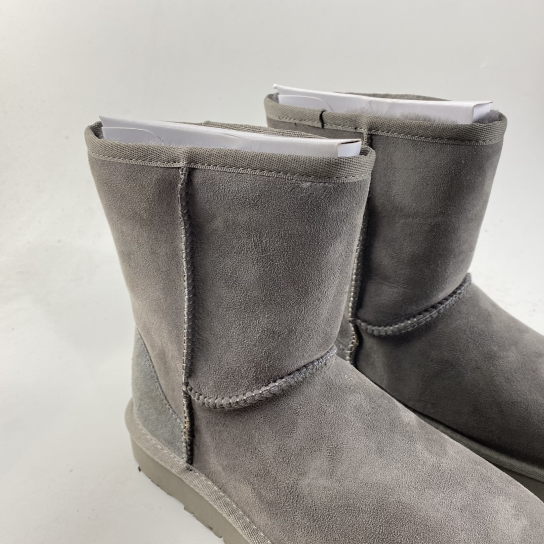 P240  UGG 官方经典款秋冬羊皮毛一体雪地靴 1016223