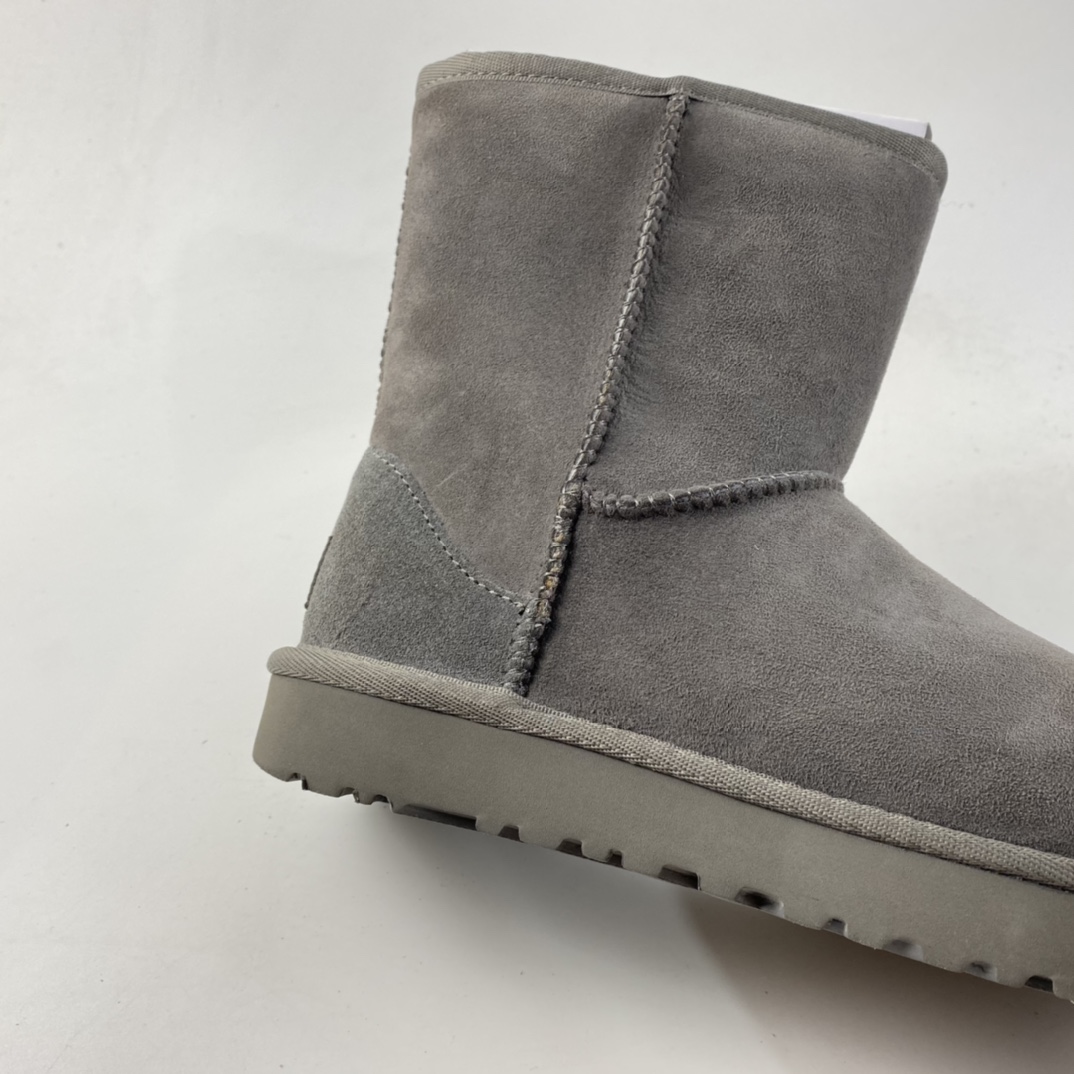 P240  UGG 官方经典款秋冬羊皮毛一体雪地靴 1016223