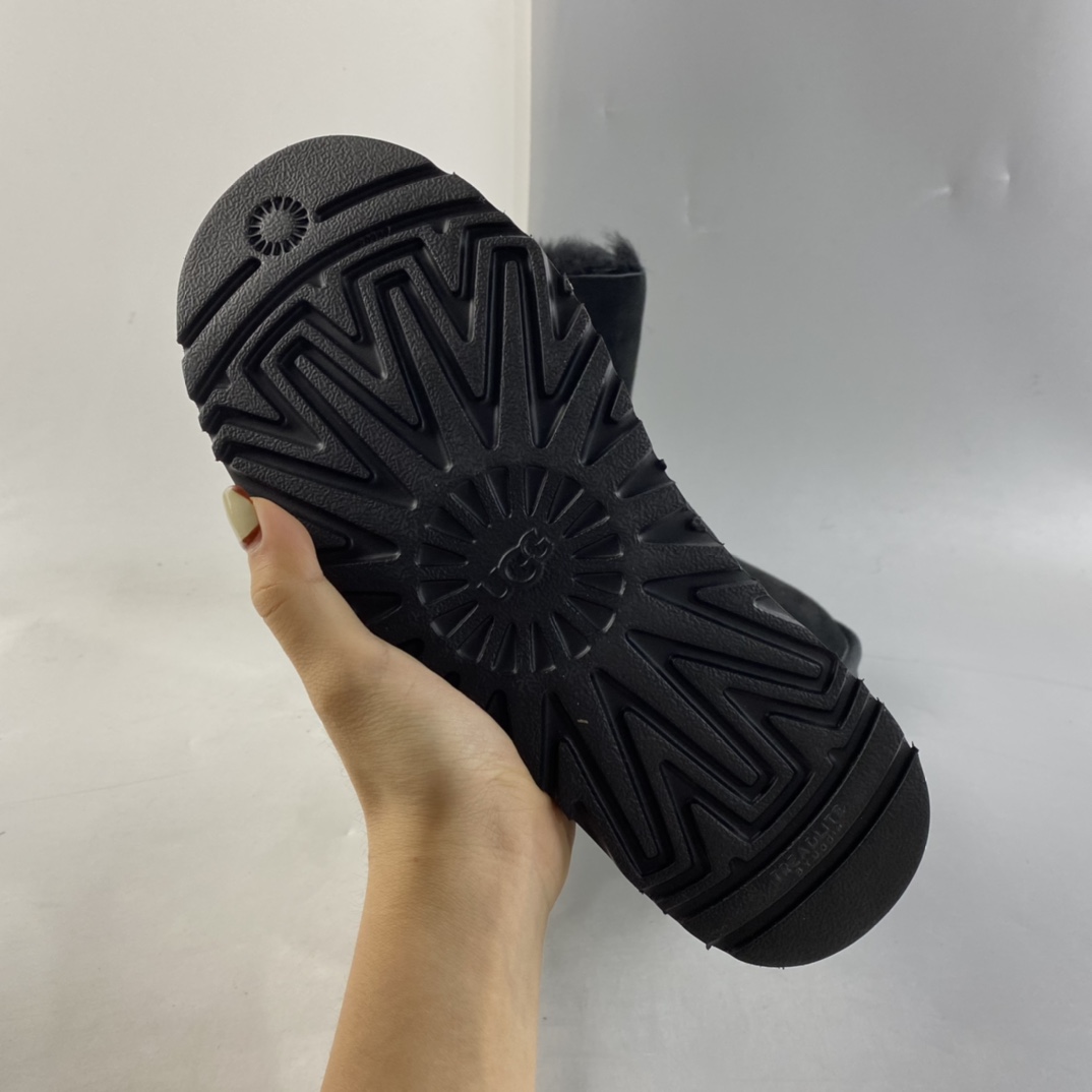 P240  UGG 官方经典款秋冬羊皮毛一体雪地靴 1016226