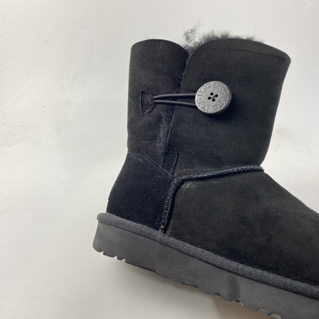 P240  UGG 官方经典款秋冬羊皮毛一体雪地靴 1016226