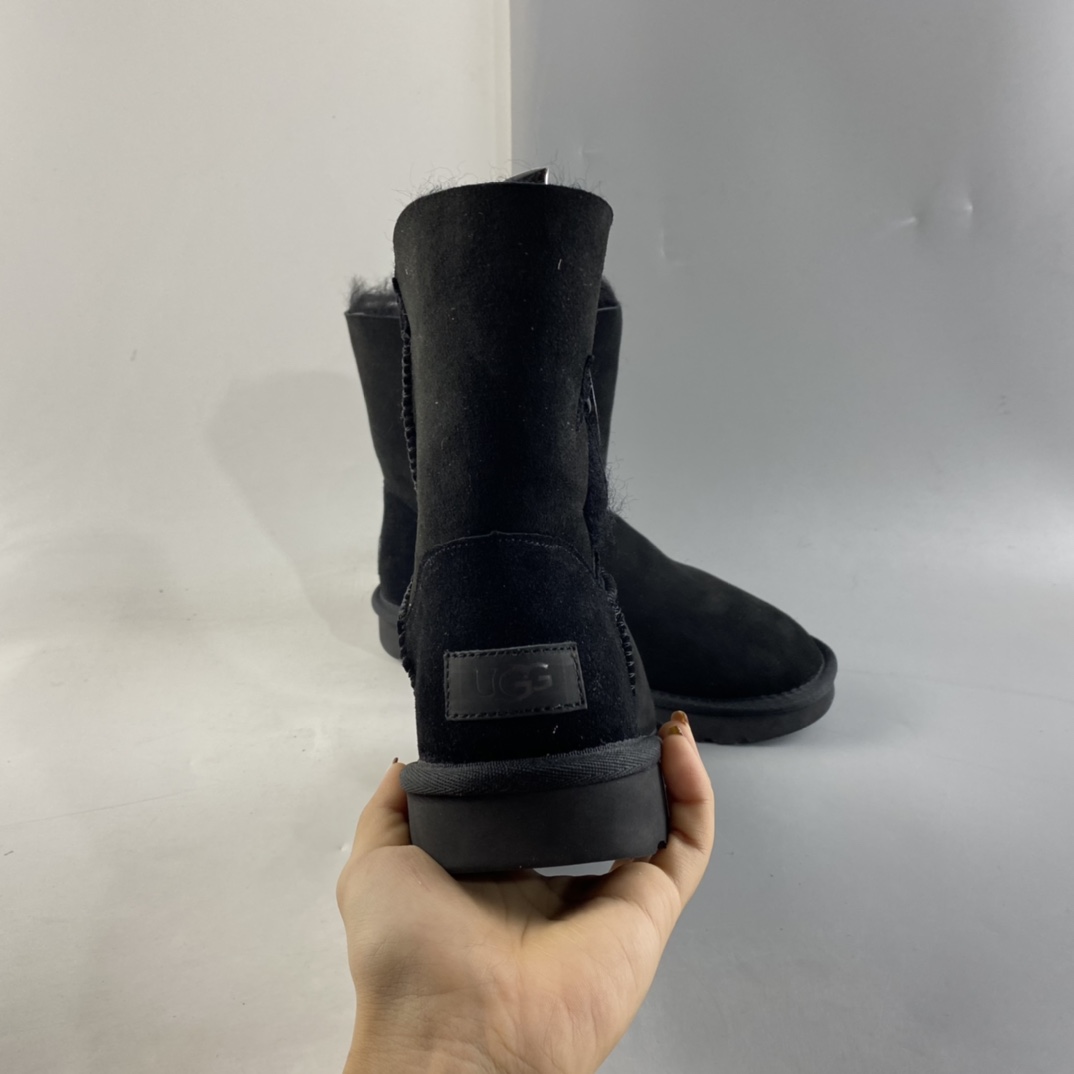 P240  UGG 官方经典款秋冬羊皮毛一体雪地靴 1016226