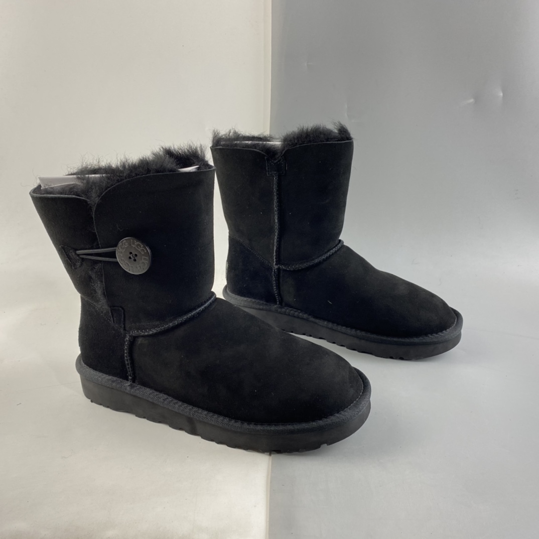 P240  UGG 官方经典款秋冬羊皮毛一体雪地靴 1016226