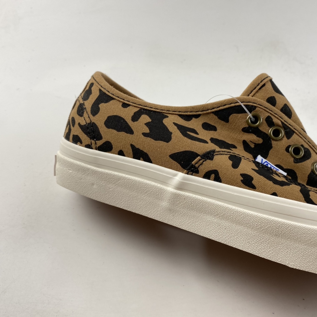 P130  Vans Vault OG Authentic LX 豹纹加绒 高端支线硫化帆布低帮休闲硫化板鞋 VN0A38ENVL0