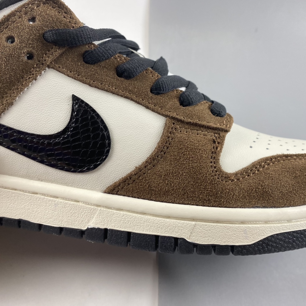 P220  NIKE SB Dunk Low Pro ”Trail End Brown”“翻毛棕白黑蛇纹”扣篮系列低帮休闲运动滑板板鞋 304292-102