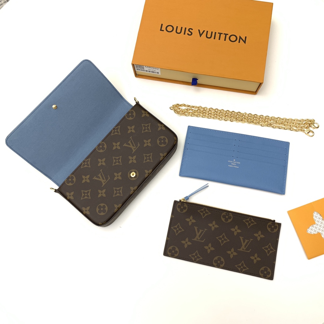 this Félicie Pochette depicts the House’s mascot - Bag 6