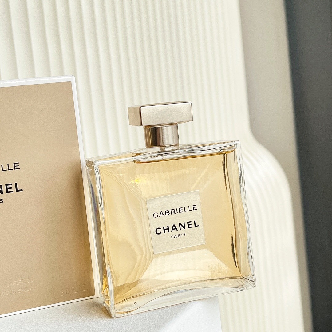 Chanel luxury item 4