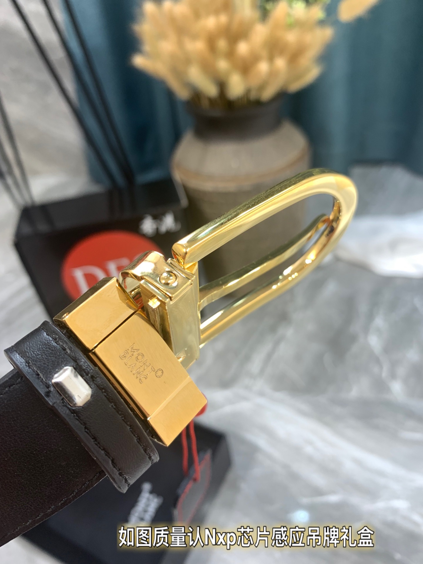 万宝龙男士皮带 最新款长度可以自行裁剪 3.5cm-Top High Quatity Cheap Sneakers Fashion Clothing Clothes Bags handbags Shoes of all Brand wholesale With The best Quality And Beautiful Price from China Factory Chinese suppliers wholesaler seller 万宝龙男士皮带 最新款长度可以自行裁剪 3.5cm