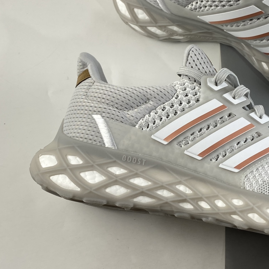P220  Adidas  Ultra Boost DNA Web”Black/Red”UB 8.0网系列低帮袜套式针织鞋面休闲运动慢跑鞋 GY8081