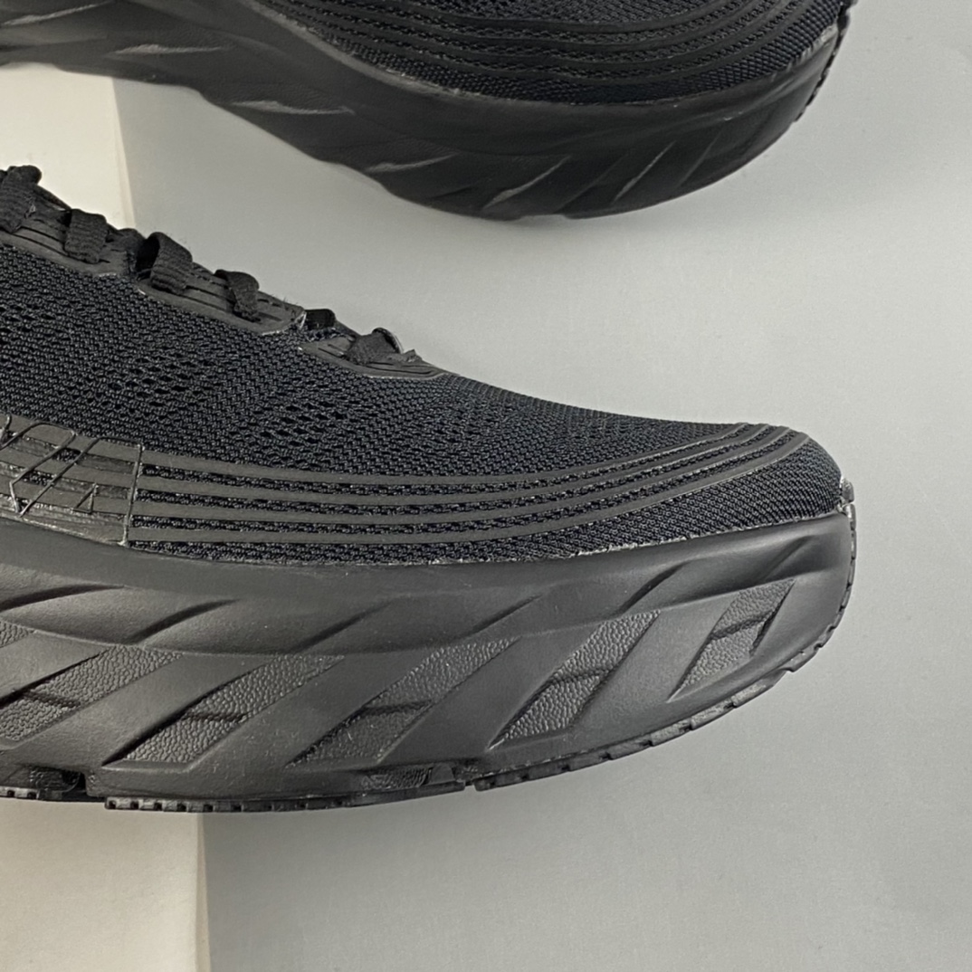 P300  HOKA ONE ONE Bondi 6 余文乐同款 机能缓震跑鞋 1019269-BBLC